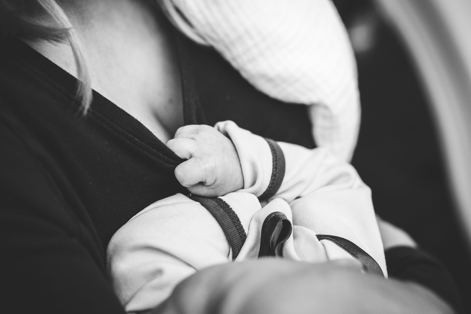 8 Weight Loss Tips for Breastfeeding Moms